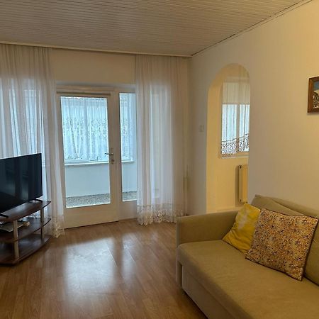 Cheap Outlet Center Apartment With Pool Parndorf Ngoại thất bức ảnh