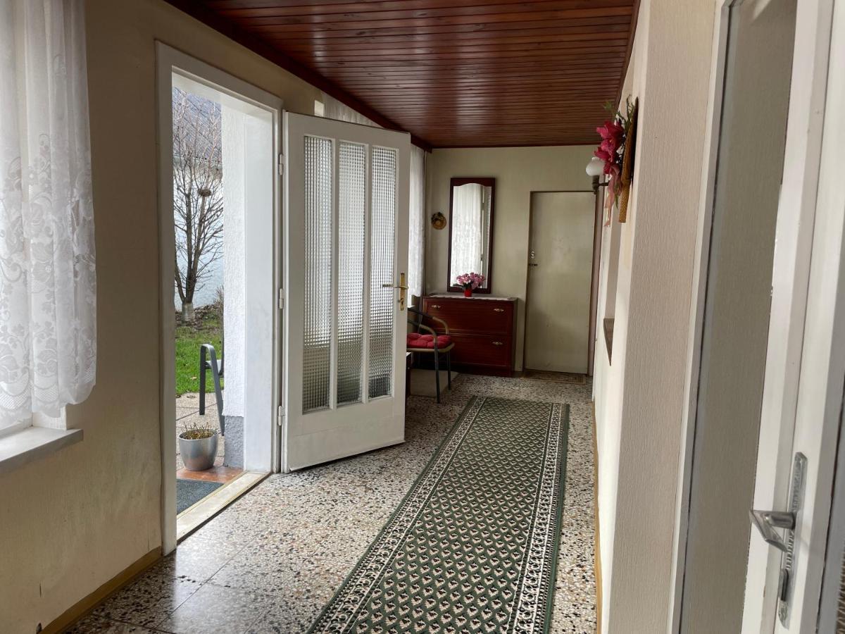 Cheap Outlet Center Apartment With Pool Parndorf Ngoại thất bức ảnh
