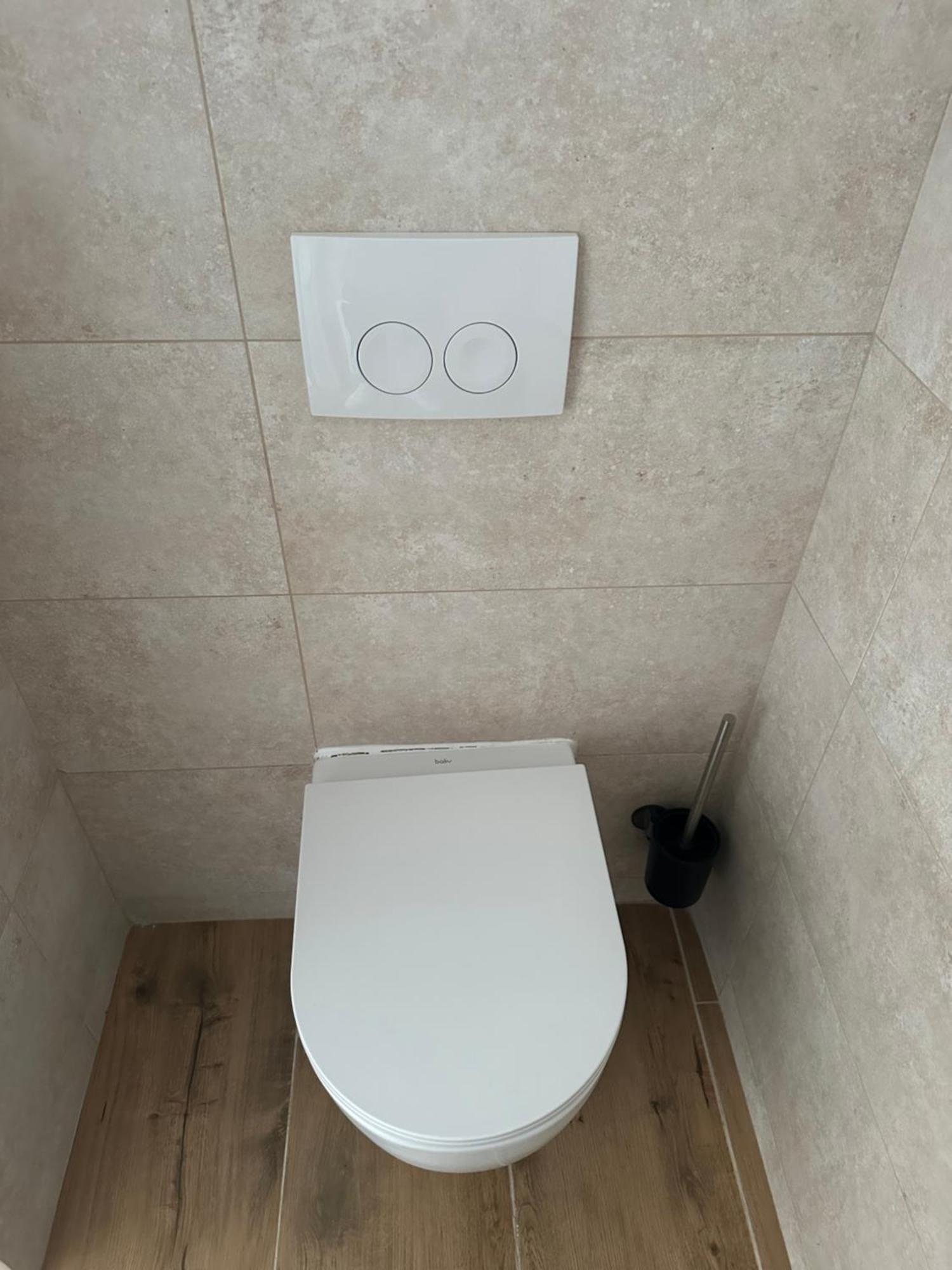 Cheap Outlet Center Apartment With Pool Parndorf Ngoại thất bức ảnh